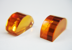 This is a view of the same 2 stones from a different angle.