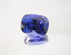 Shows the finished cushion Tanzanite.