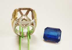 The Tanzanite has been removed from the ring.